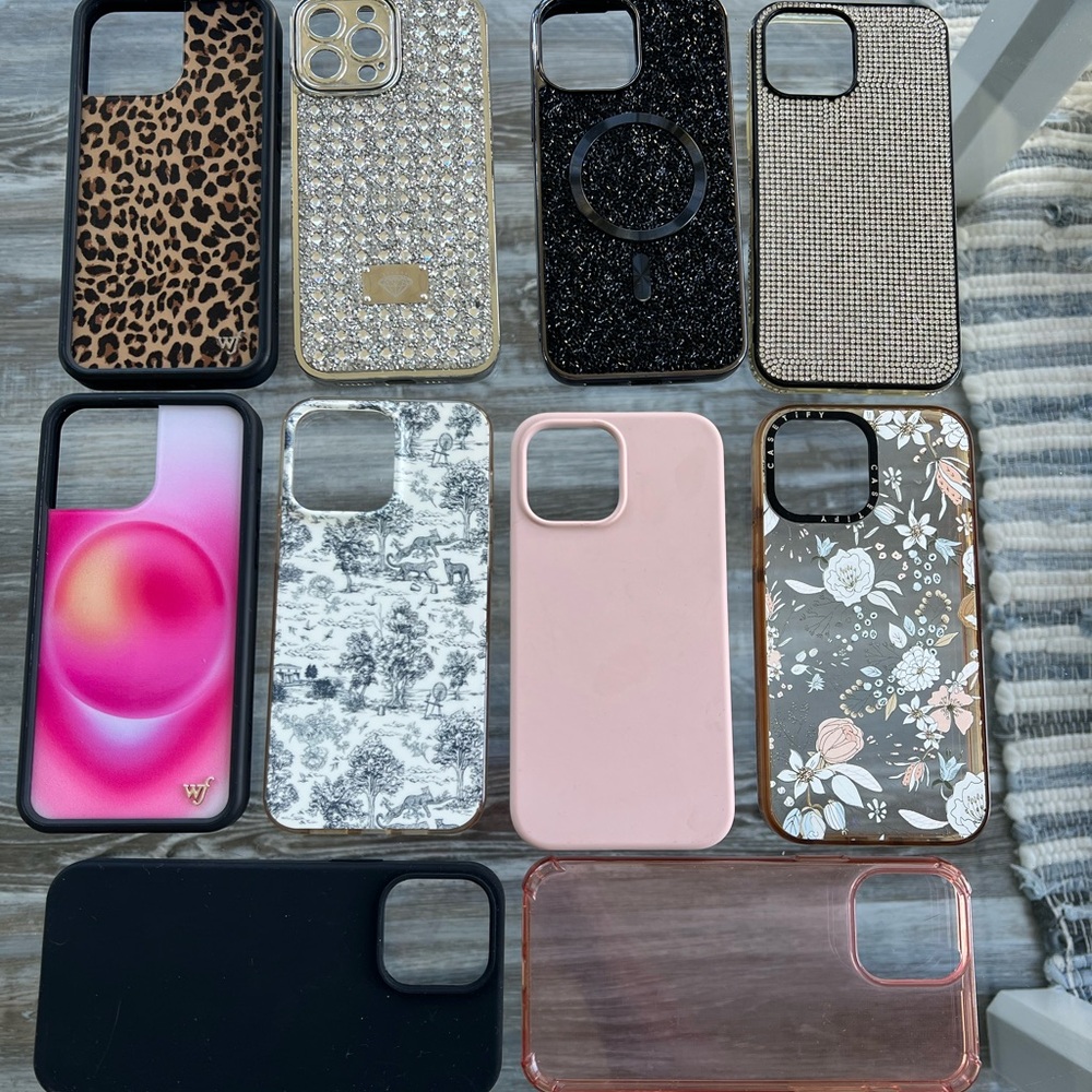 Bundle of 10 iPhone 13 Pro Max cases